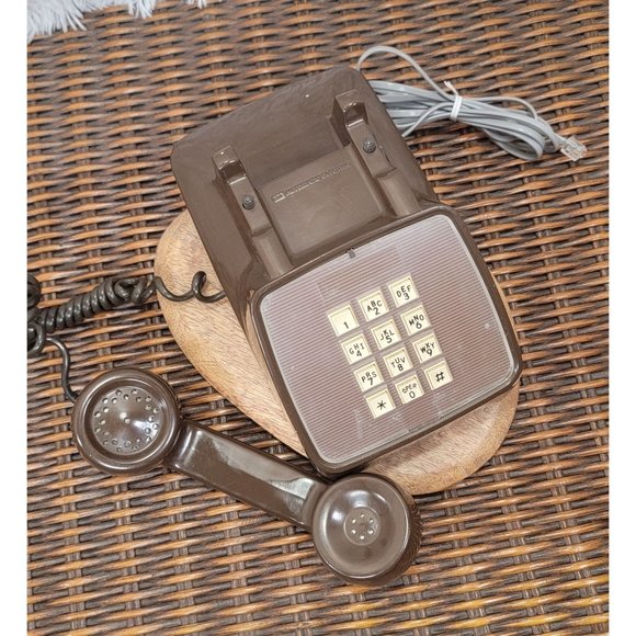 Vintage 1980 GTE Automatic Electric Push Dial Brown Land Line Telephone, Model # - Picture 5 of 9